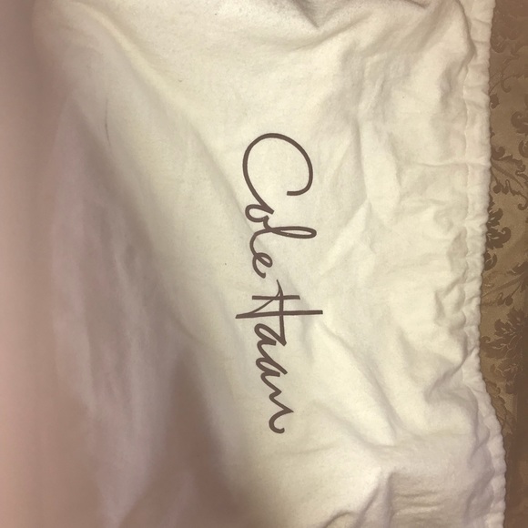 Authentic Cole Haan shoulder bag!! - Picture 4 of 4